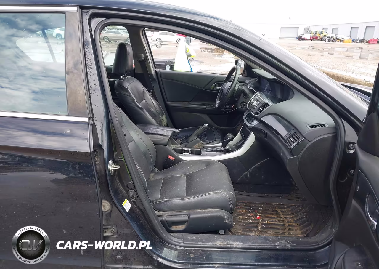 2015 Honda Accord Sport VIN:1HGCR2F52FA138354 - 5