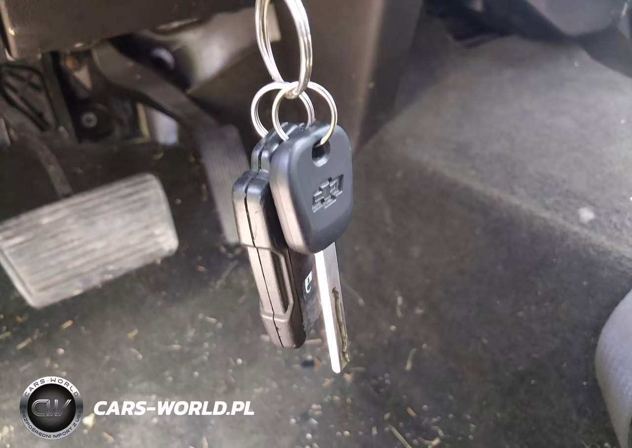 2016 Chevrolet Silverado 1500 2Lt VIN:1GCVKREC0GZ105456 - 11