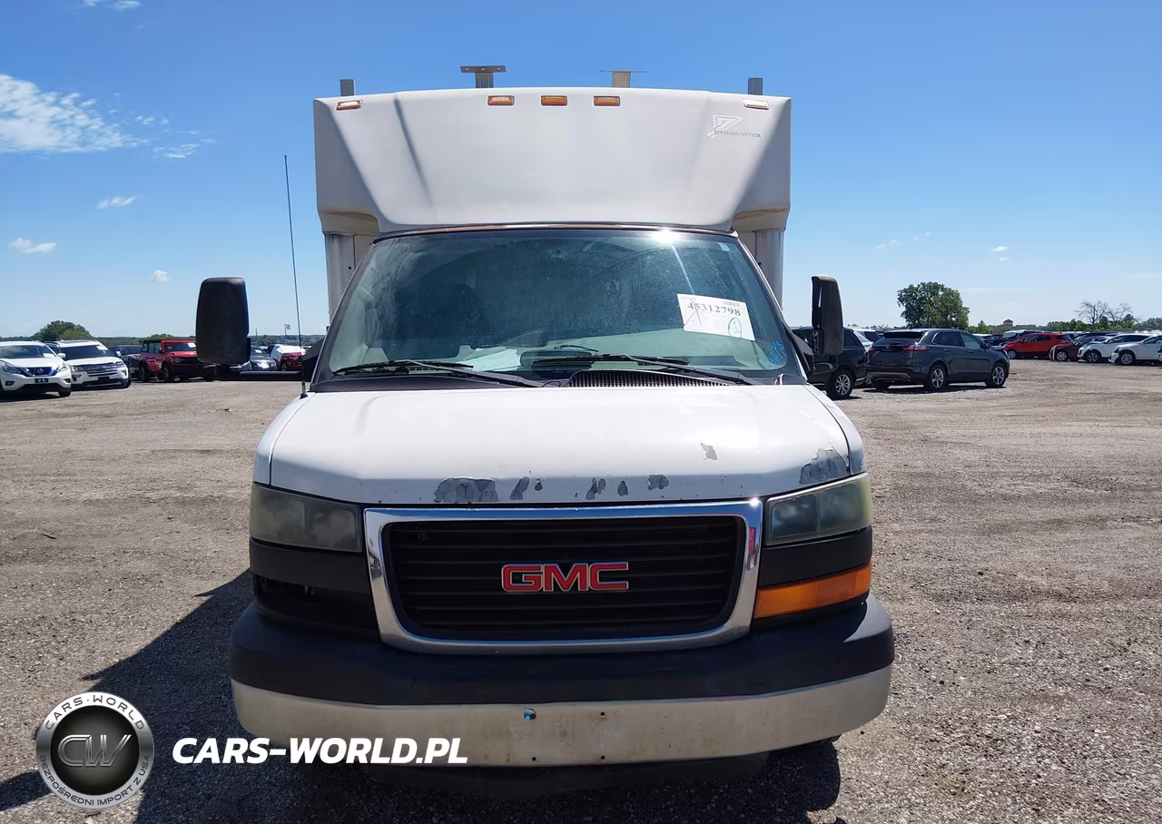 2005 GMC Savana Cutaway Standard W-C7L-C7N VIN:1GDJG31U451246601 - 11