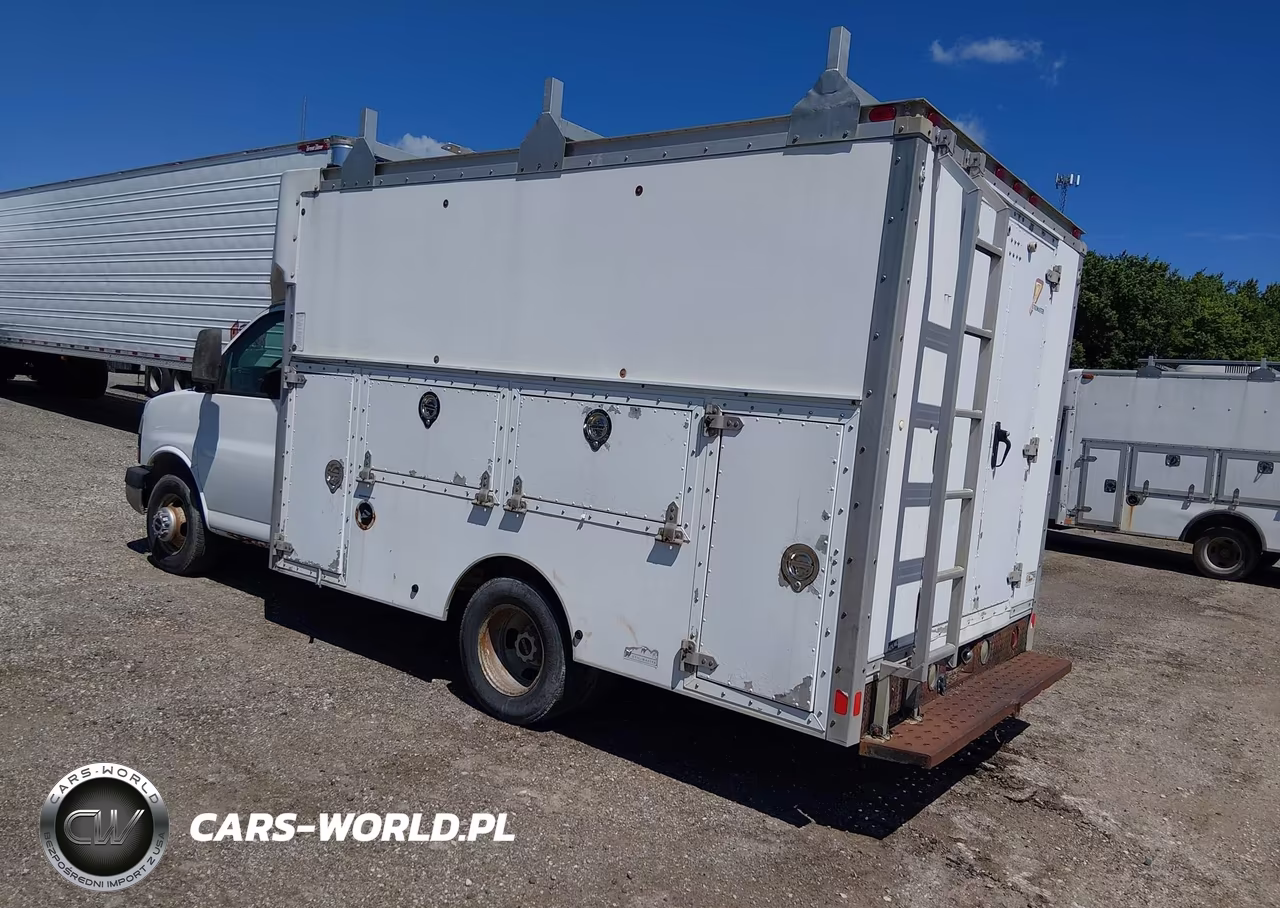 2005 GMC Savana Cutaway Standard W-C7L-C7N VIN:1GDJG31U451246601 - 3