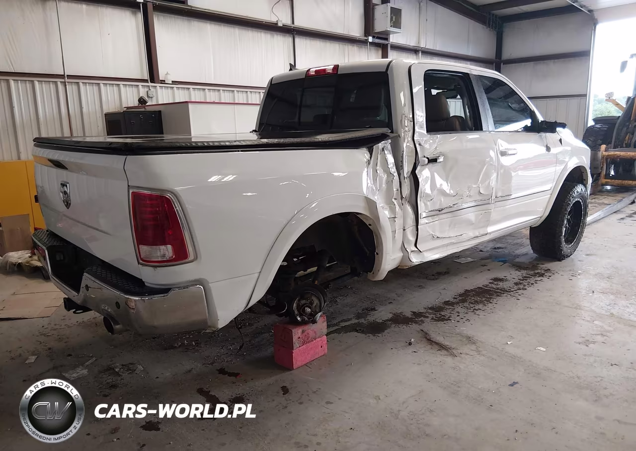2013 Ram 1500 Laramie VIN:1C6RR7NTXDS585549 - 4