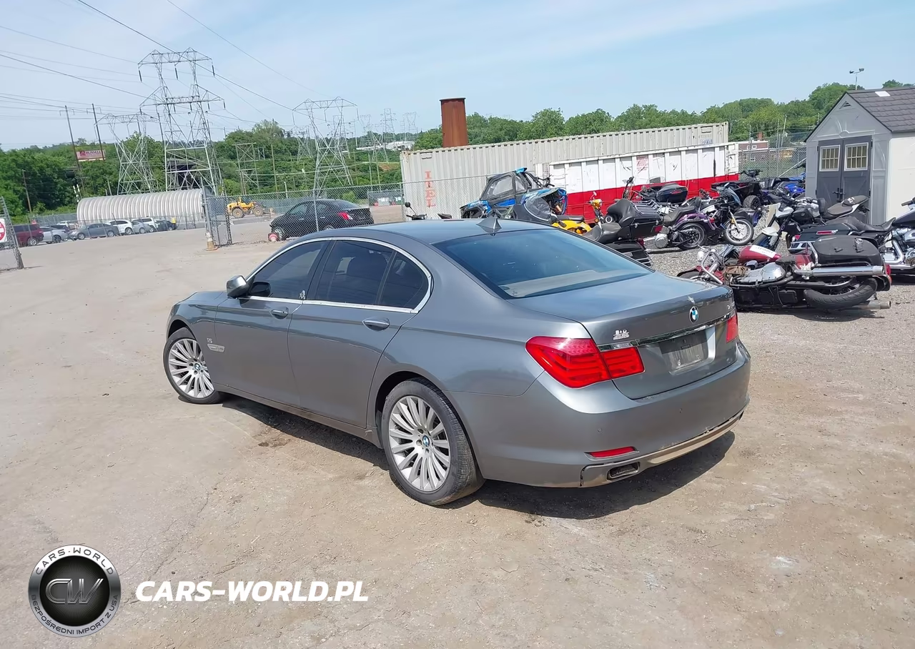 2012 BMW 750I xDrive VIN:WBAKC6C54CC397173 - 3