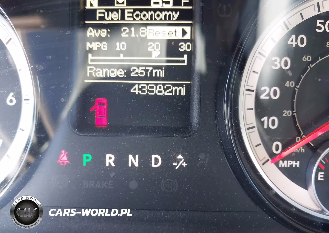2017 Ram 1500 Tradesman 4X4 5'7 Box VIN:1C6RR7KG8HS770132 - 18
