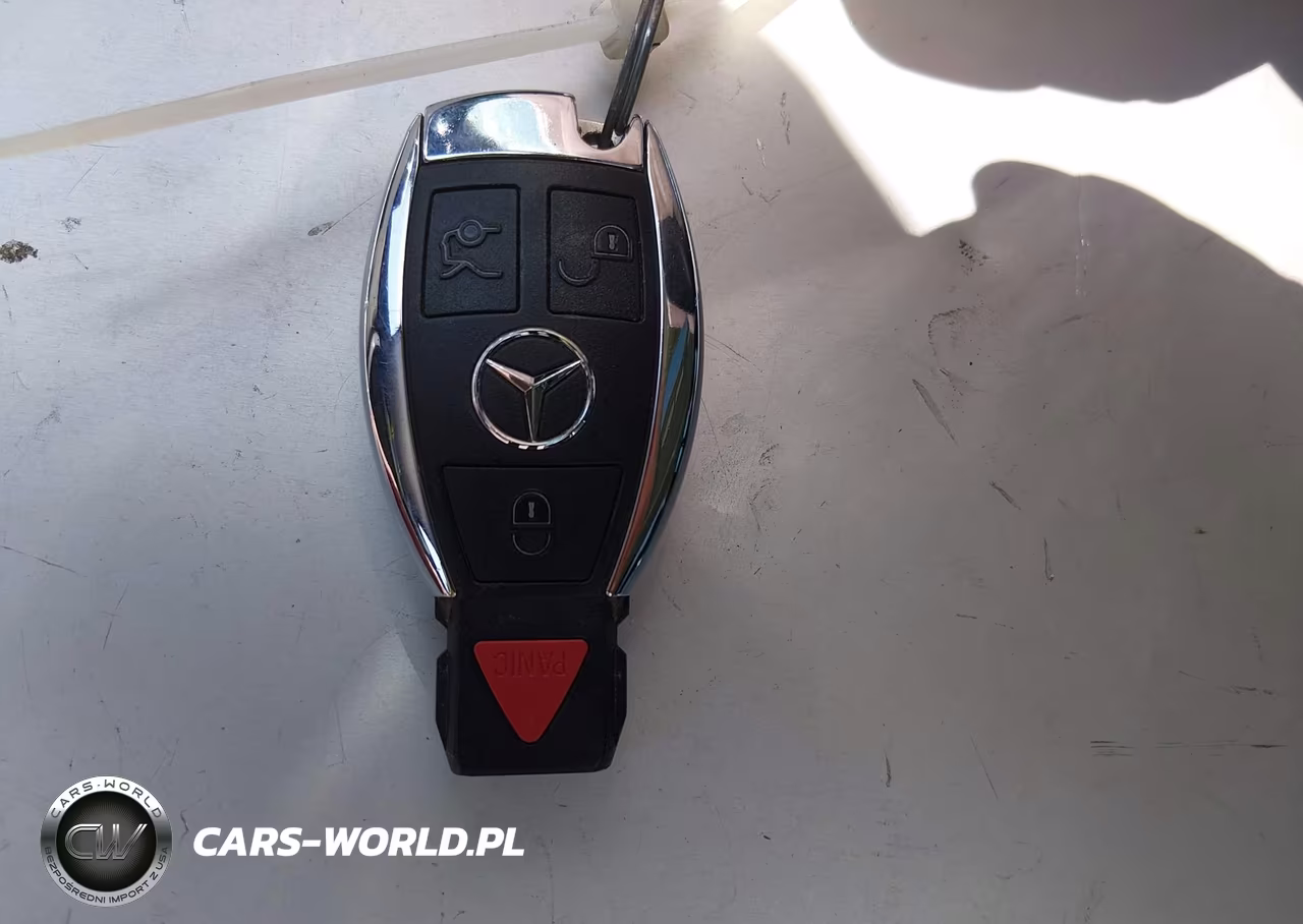 2018 Mercedes-Benz C 300 VIN:55SWF4JB4JU253940 - 11