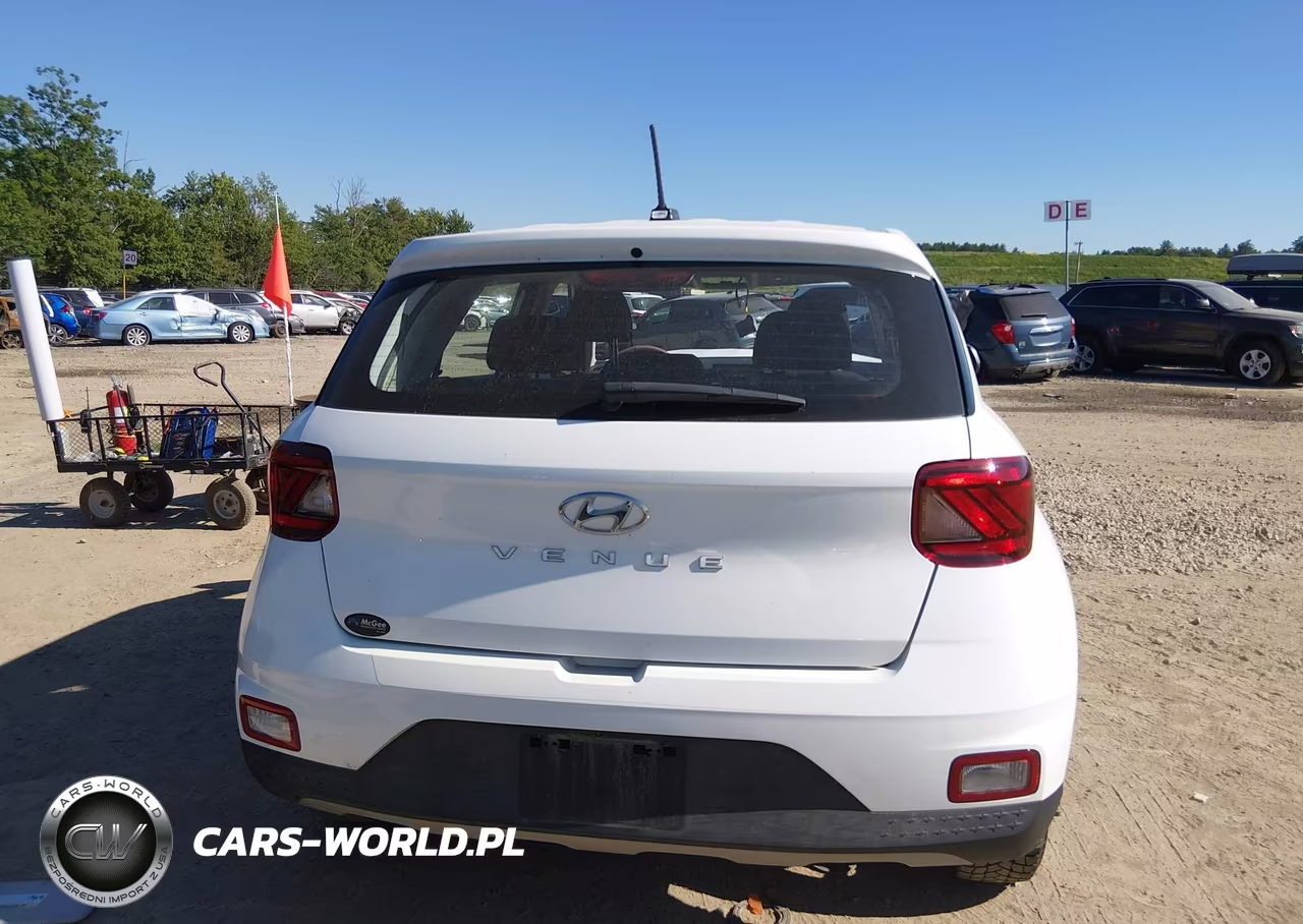 2025 Hyundai Venue Se VIN:KMHRB8A35SU385037 - 17