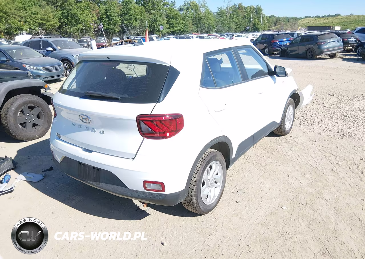 2025 Hyundai Venue Se VIN:KMHRB8A35SU385037 - 4