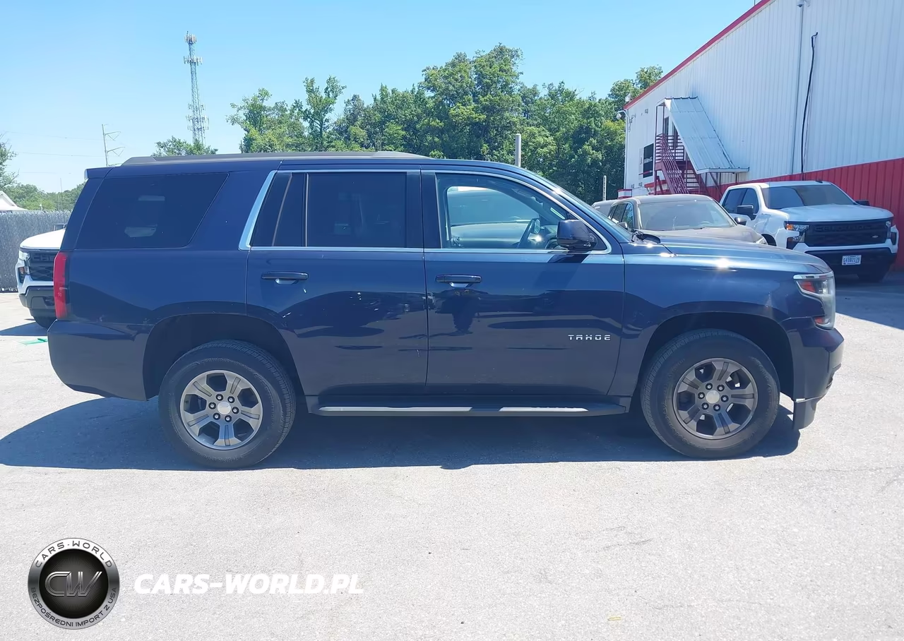2018 Chevrolet Tahoe Ls VIN:1GNSKAEC9JR338674 - 13