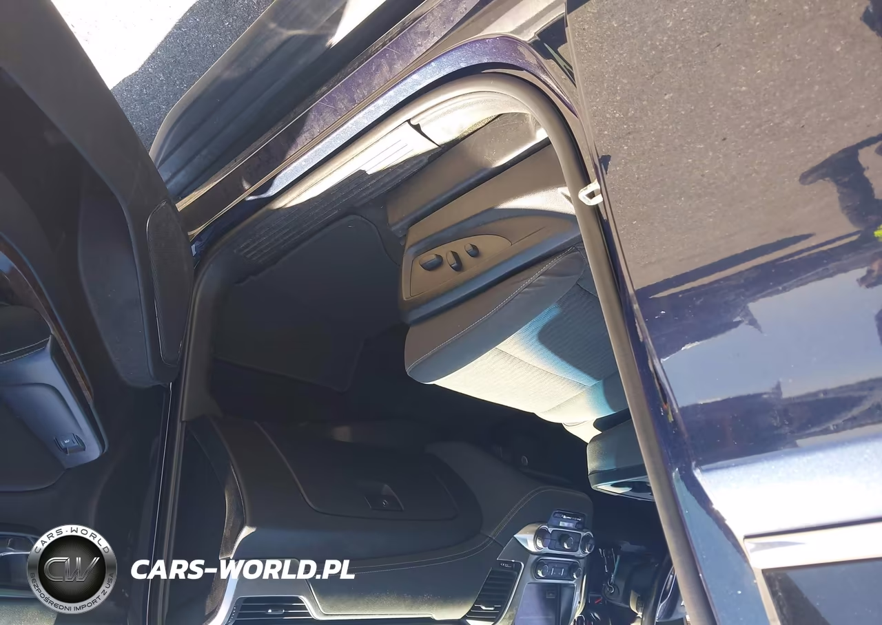 2018 Chevrolet Tahoe Ls VIN:1GNSKAEC9JR338674 - 5