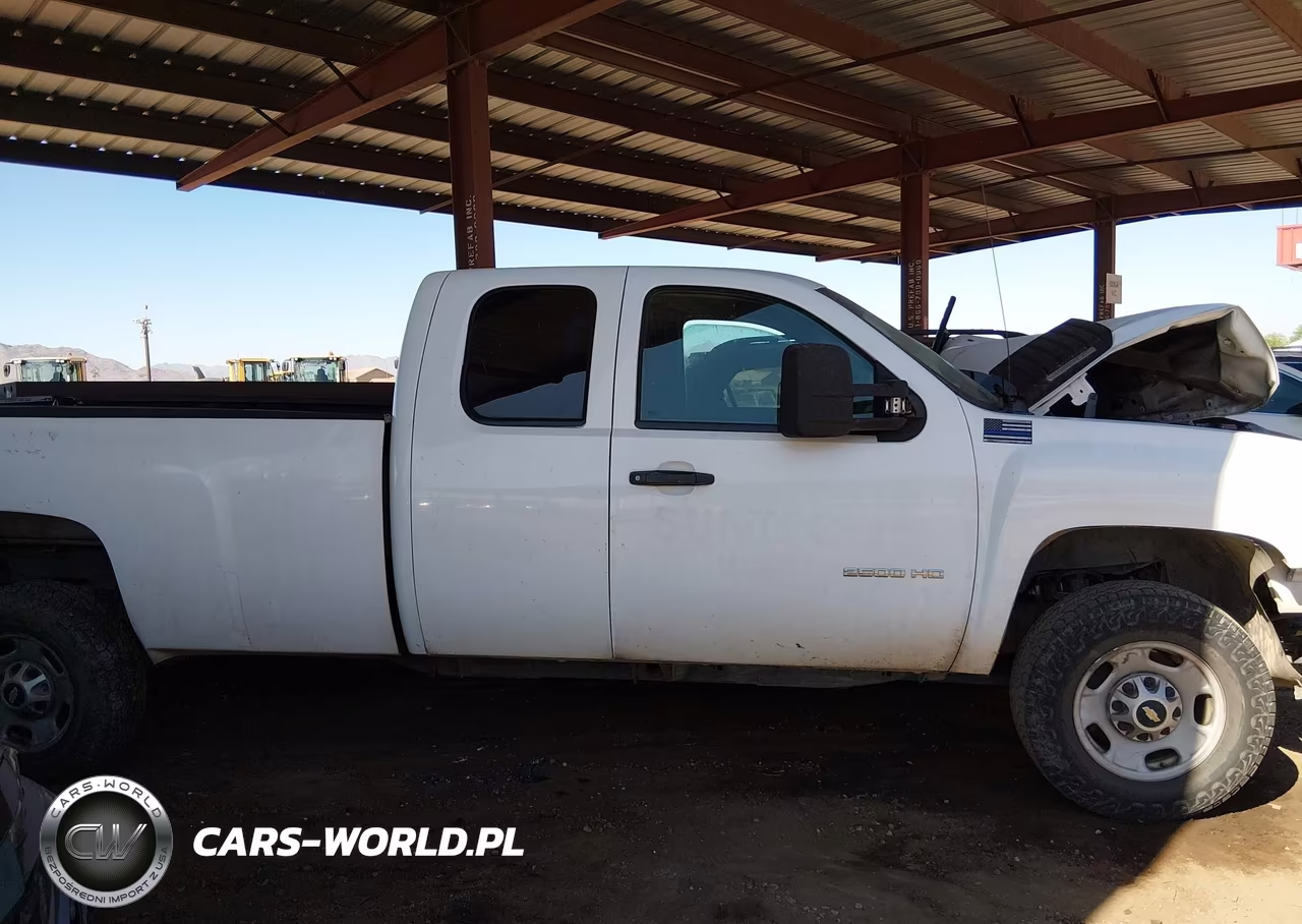 2013 Chevrolet Silverado 2500Hd Work Truck VIN:1GC2CVCG3DZ180212 - 13