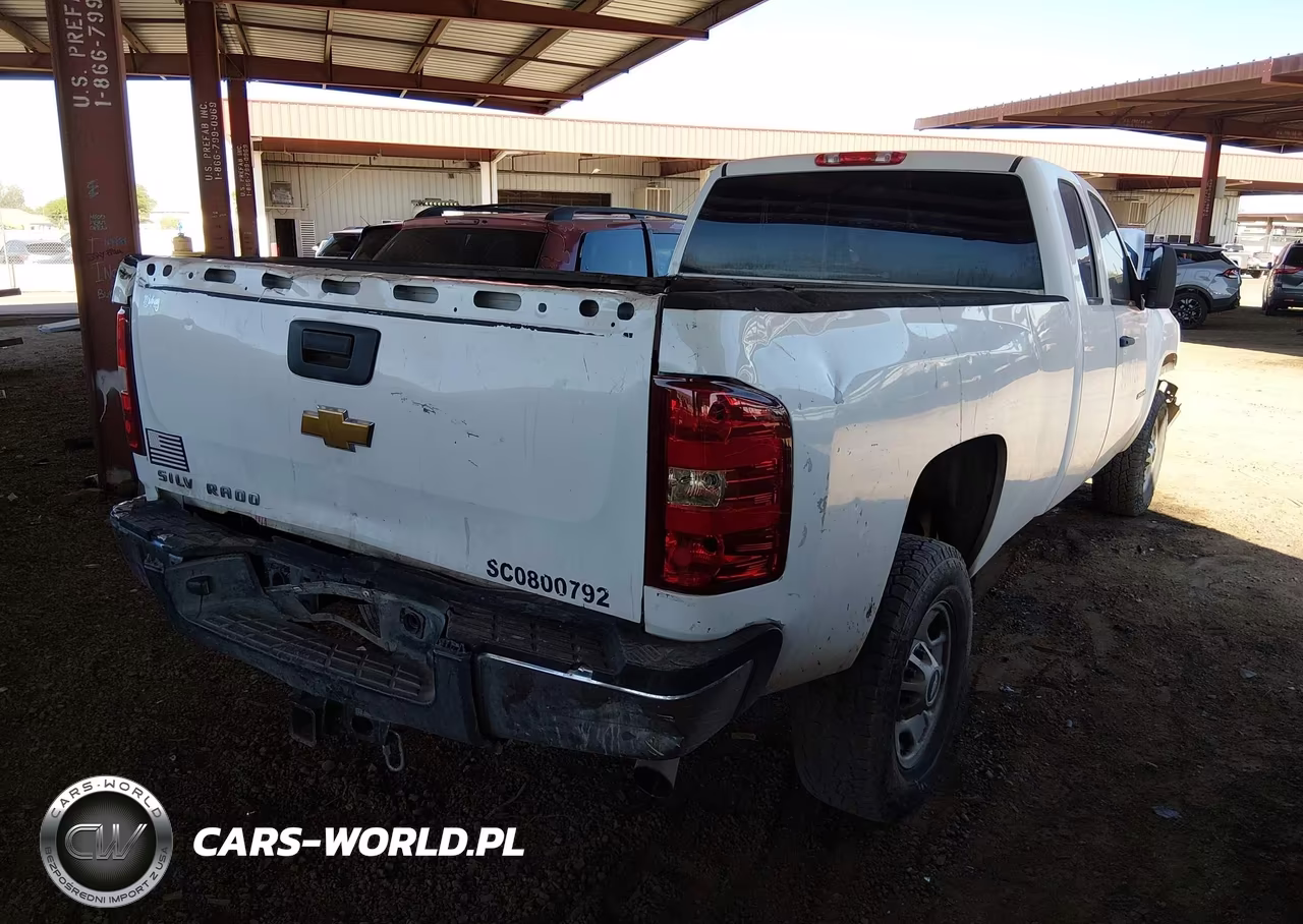 2013 Chevrolet Silverado 2500Hd Work Truck VIN:1GC2CVCG3DZ180212 - 4