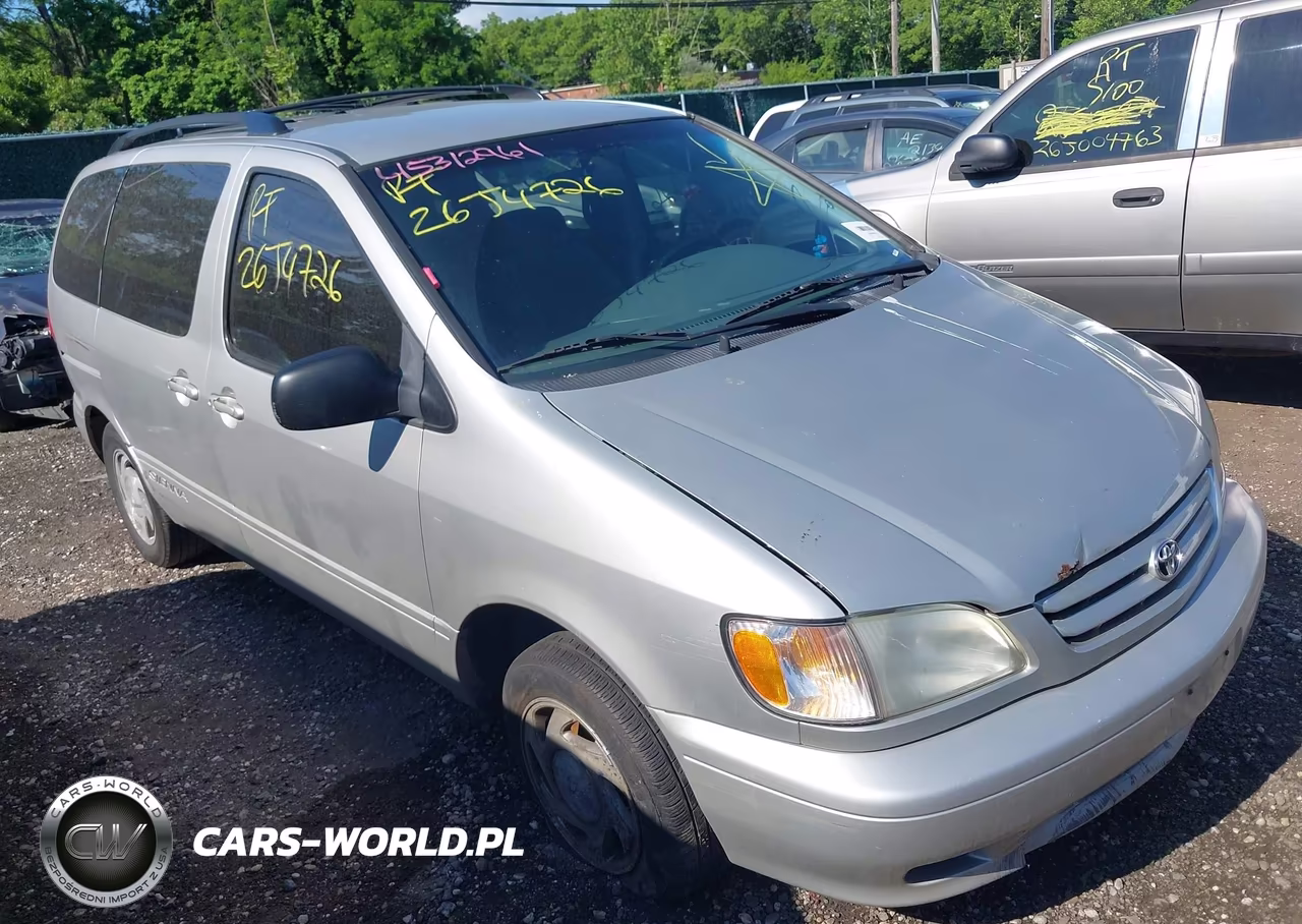 2003 Toyota Sienna Le