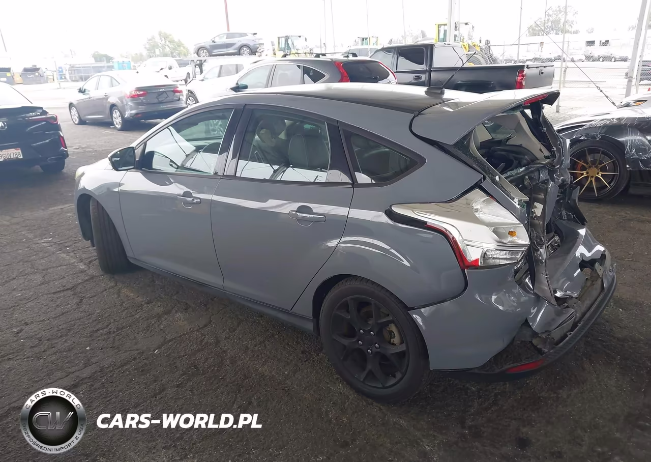 2013 Ford Focus Se VIN:1FADP3K22DL214382 - 3