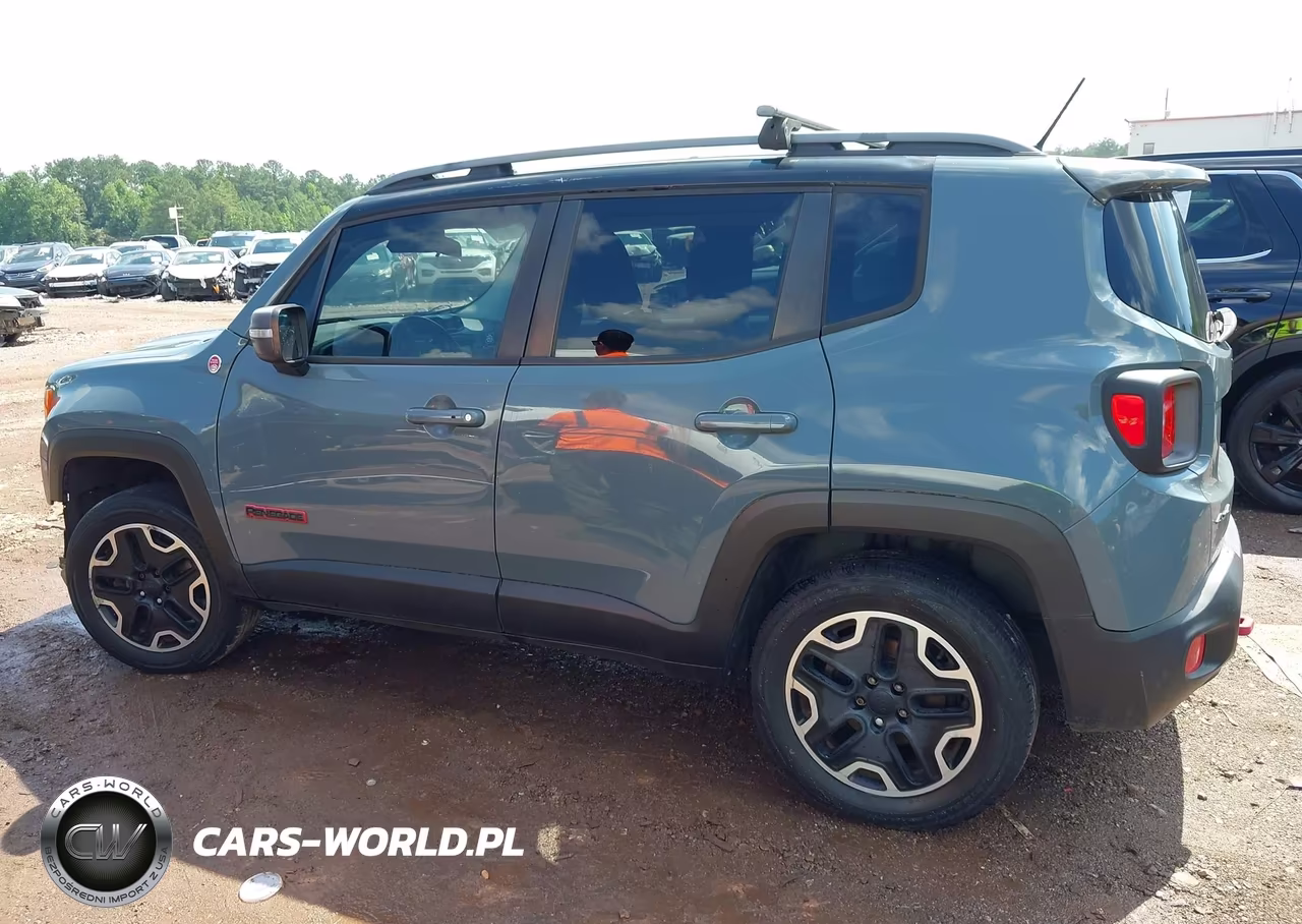 2015 Jeep Renegade Trailhawk VIN:ZACCJBCT0FPC17983 - 14
