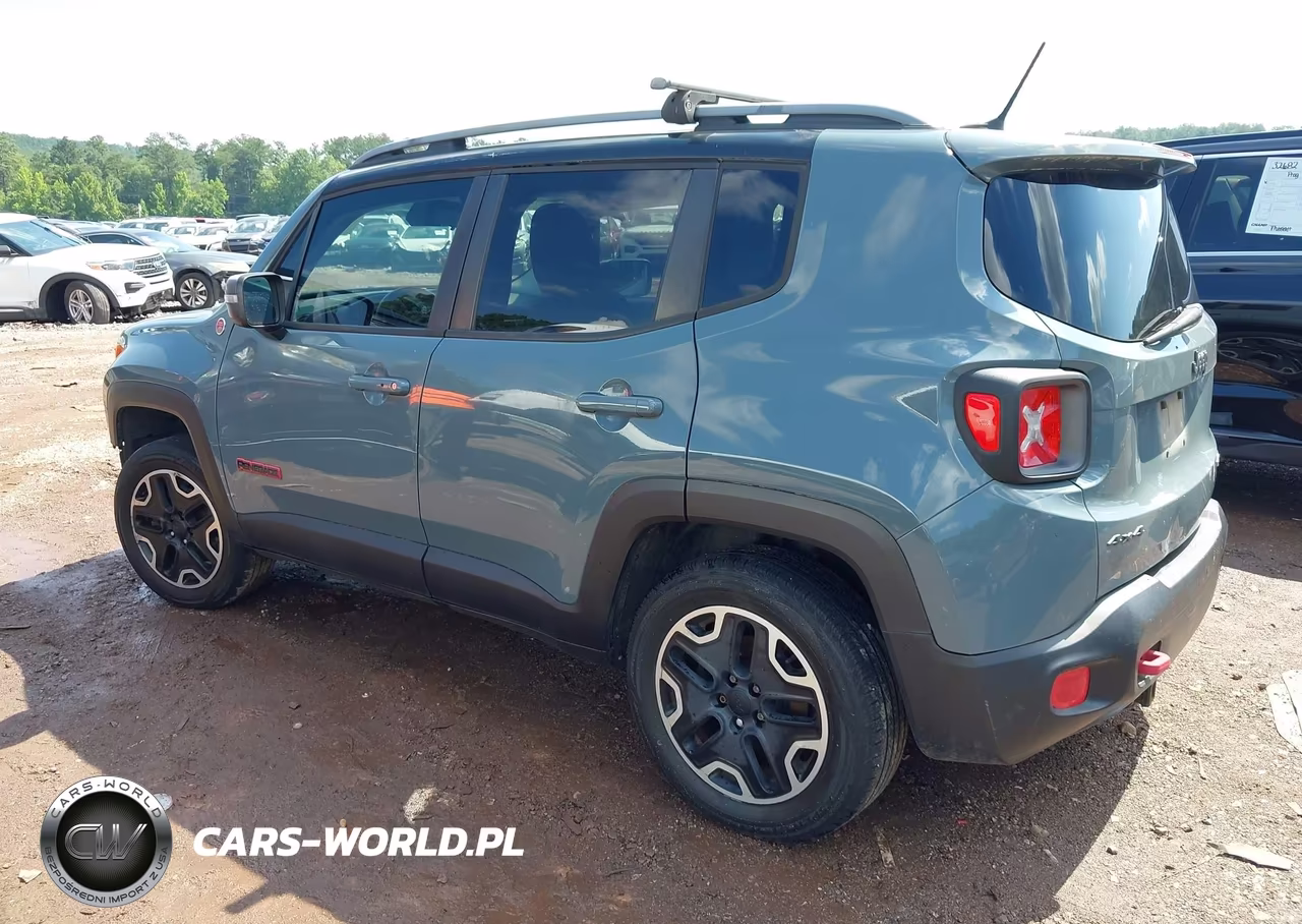 2015 Jeep Renegade Trailhawk VIN:ZACCJBCT0FPC17983 - 3