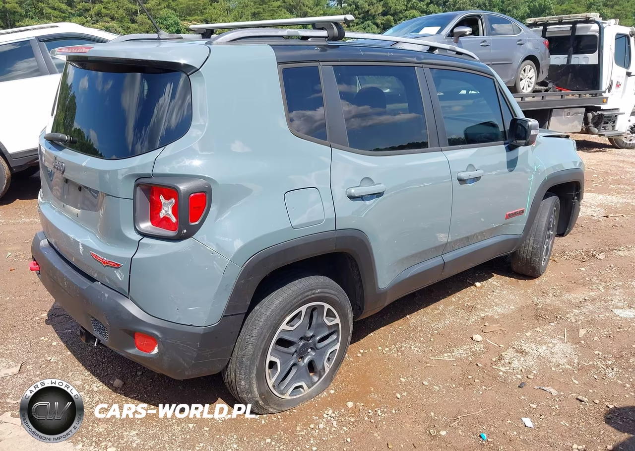 2015 Jeep Renegade Trailhawk VIN:ZACCJBCT0FPC17983 - 4