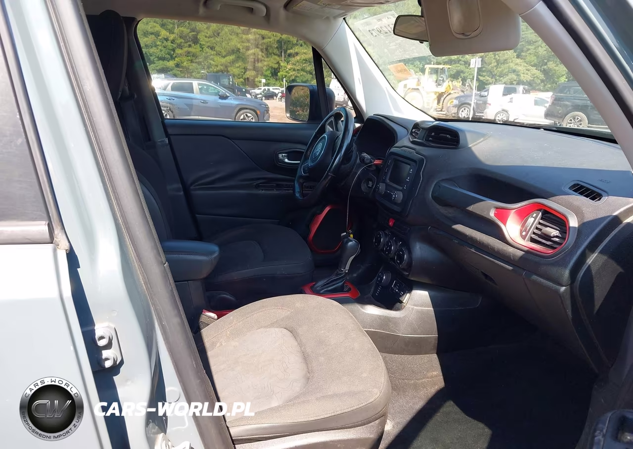 2015 Jeep Renegade Trailhawk VIN:ZACCJBCT0FPC17983 - 5