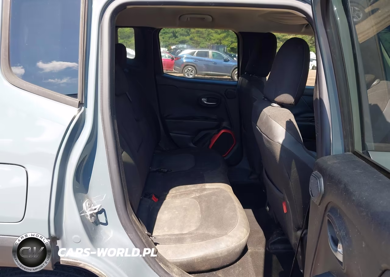 2015 Jeep Renegade Trailhawk VIN:ZACCJBCT0FPC17983 - 8