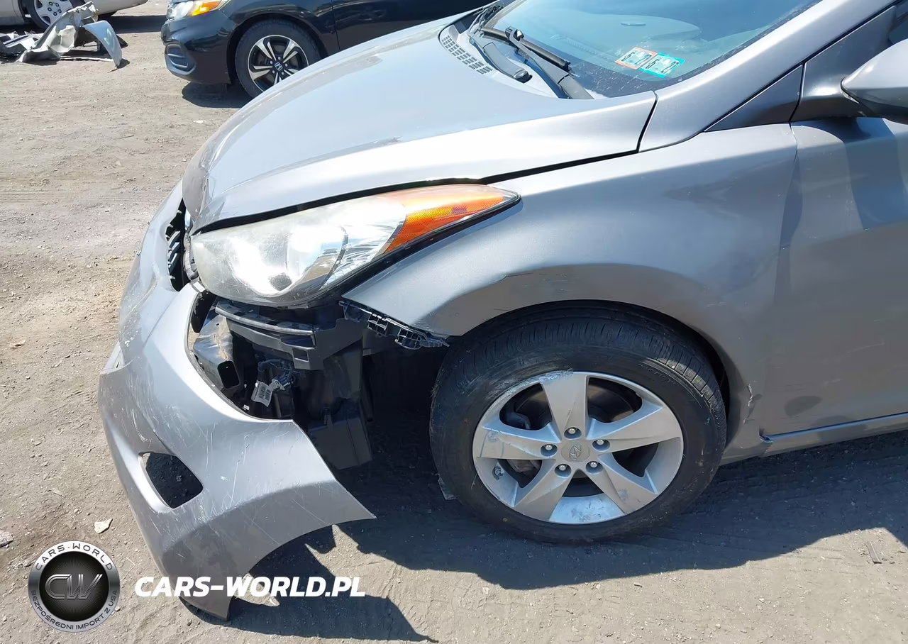 2013 Hyundai Elantra Gls VIN:5NPDH4AE5DH378495 - 13