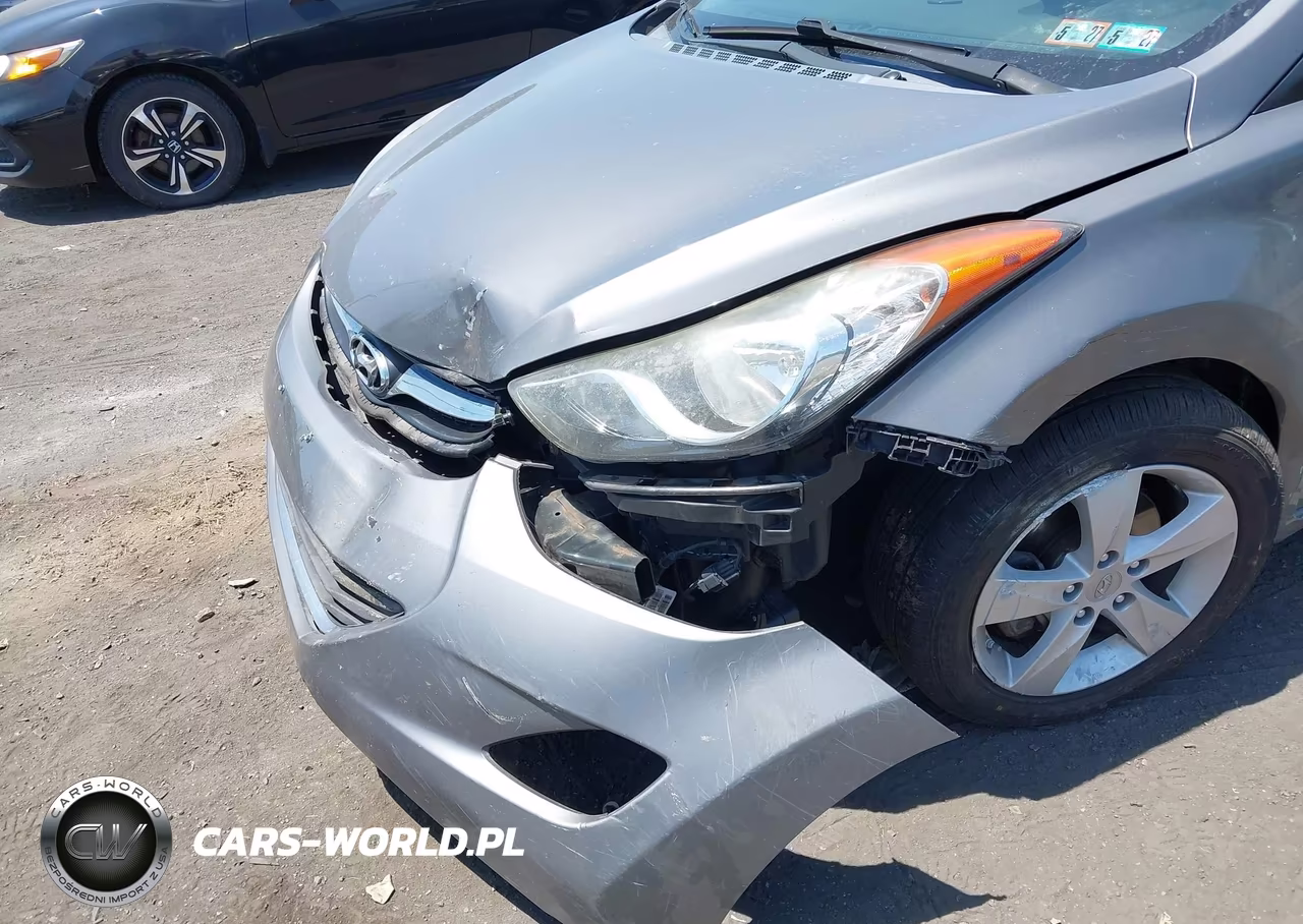 2013 Hyundai Elantra Gls VIN:5NPDH4AE5DH378495 - 14