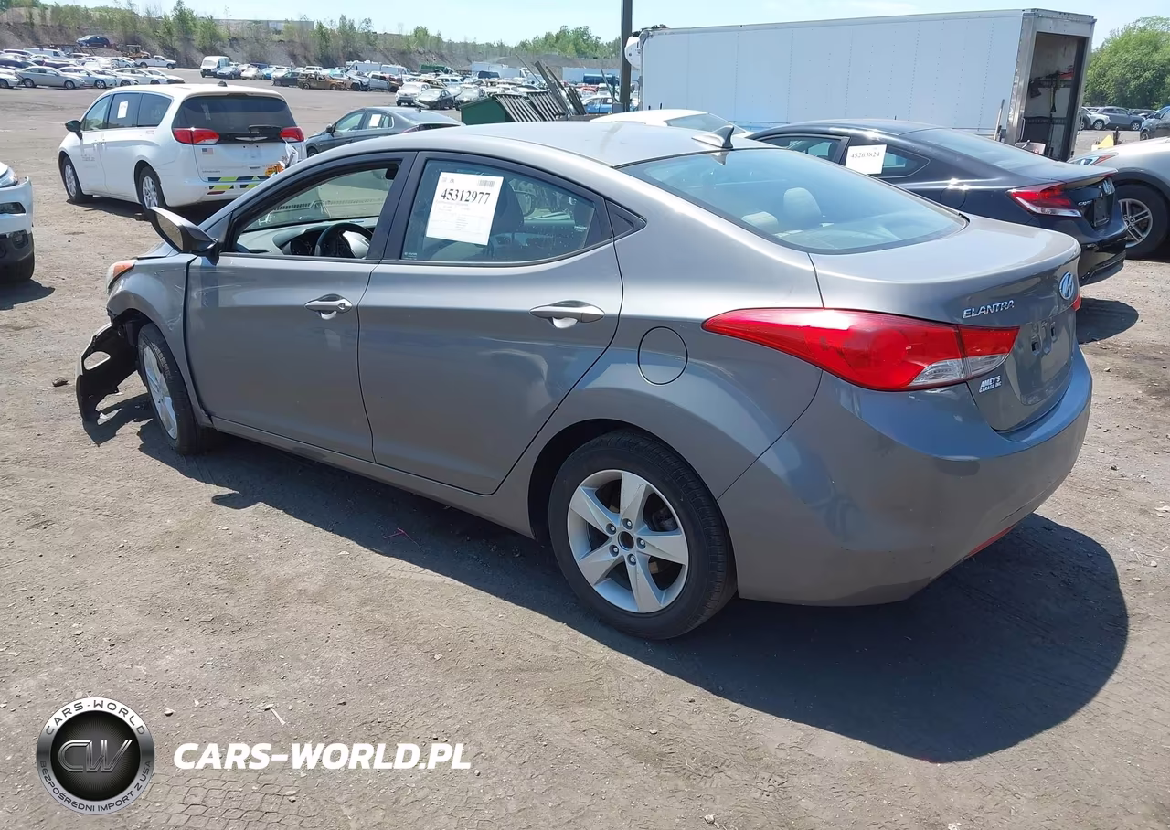 2013 Hyundai Elantra Gls VIN:5NPDH4AE5DH378495 - 3