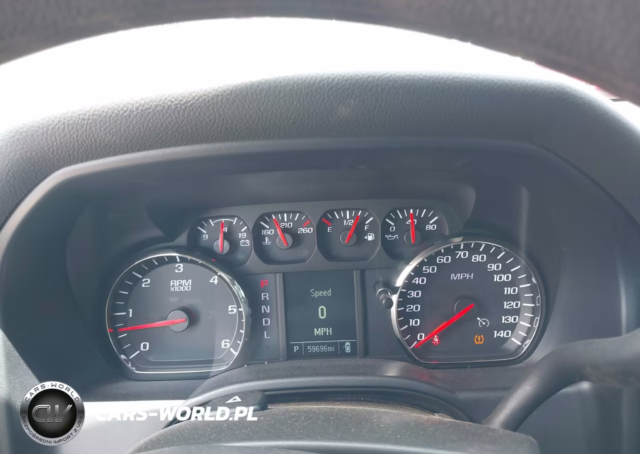 2018 Chevrolet Silverado K1500 Custom VIN:3GCUKPEH9JG192955 - 7