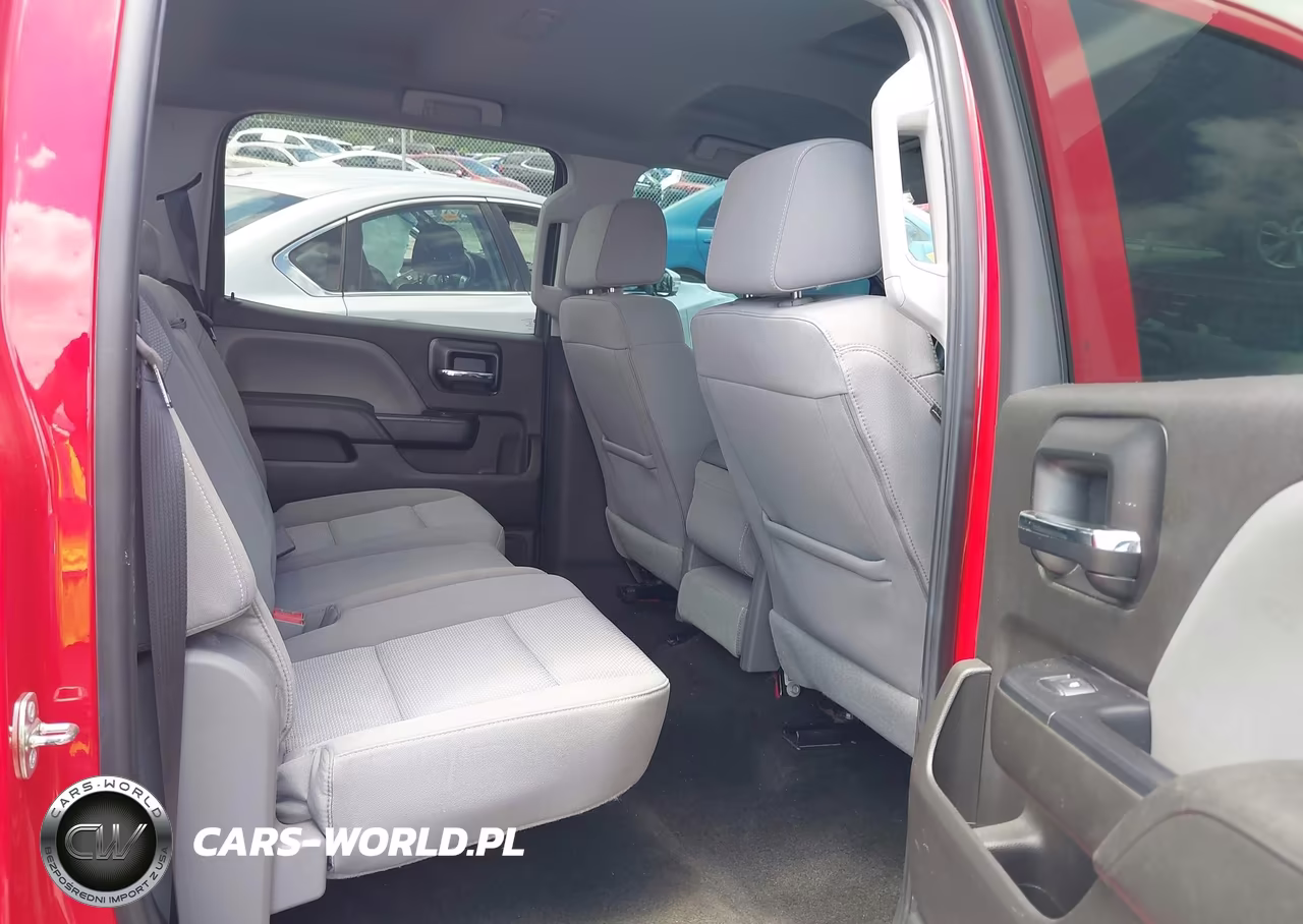 2018 Chevrolet Silverado K1500 Custom VIN:3GCUKPEH9JG192955 - 8