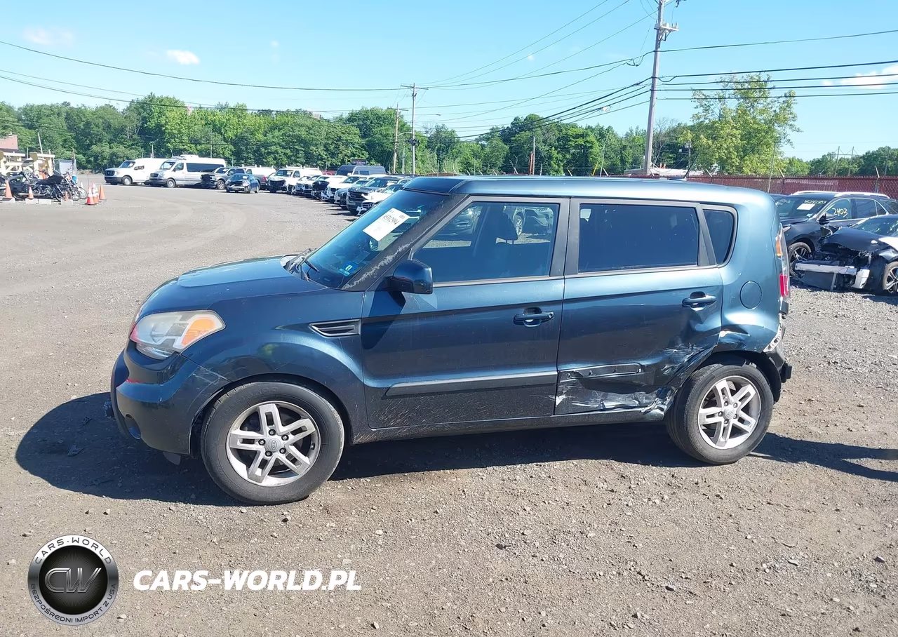 2011 Kia Soul + VIN:KNDJT2A20B7195602 - 15