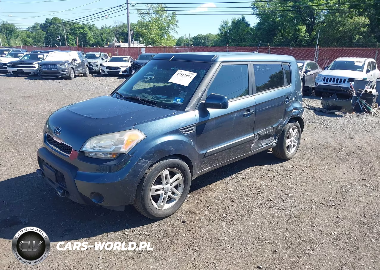2011 Kia Soul + VIN:KNDJT2A20B7195602 - 2