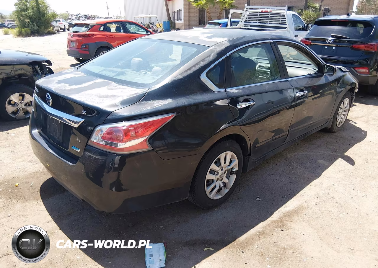 2014 Nissan Altima 2.5 S VIN:1N4AL3AP3EC427354 - 4