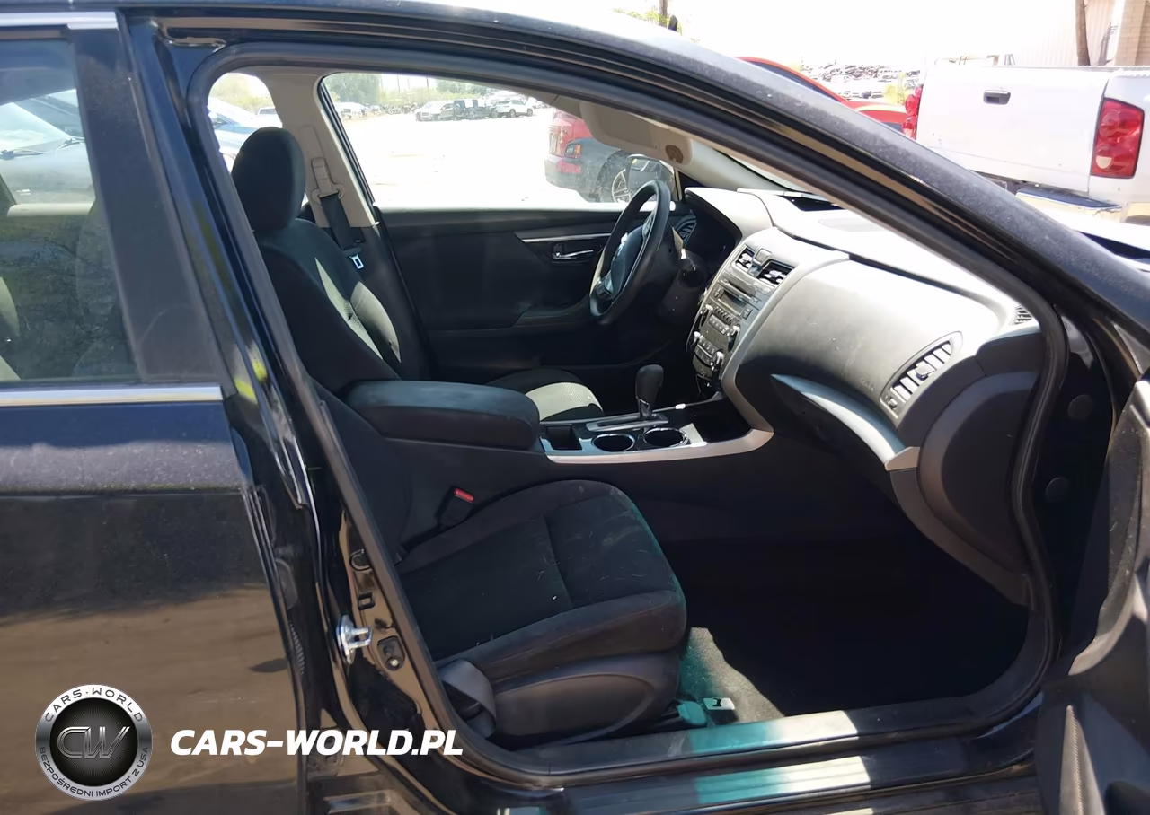 2014 Nissan Altima 2.5 S VIN:1N4AL3AP3EC427354 - 5