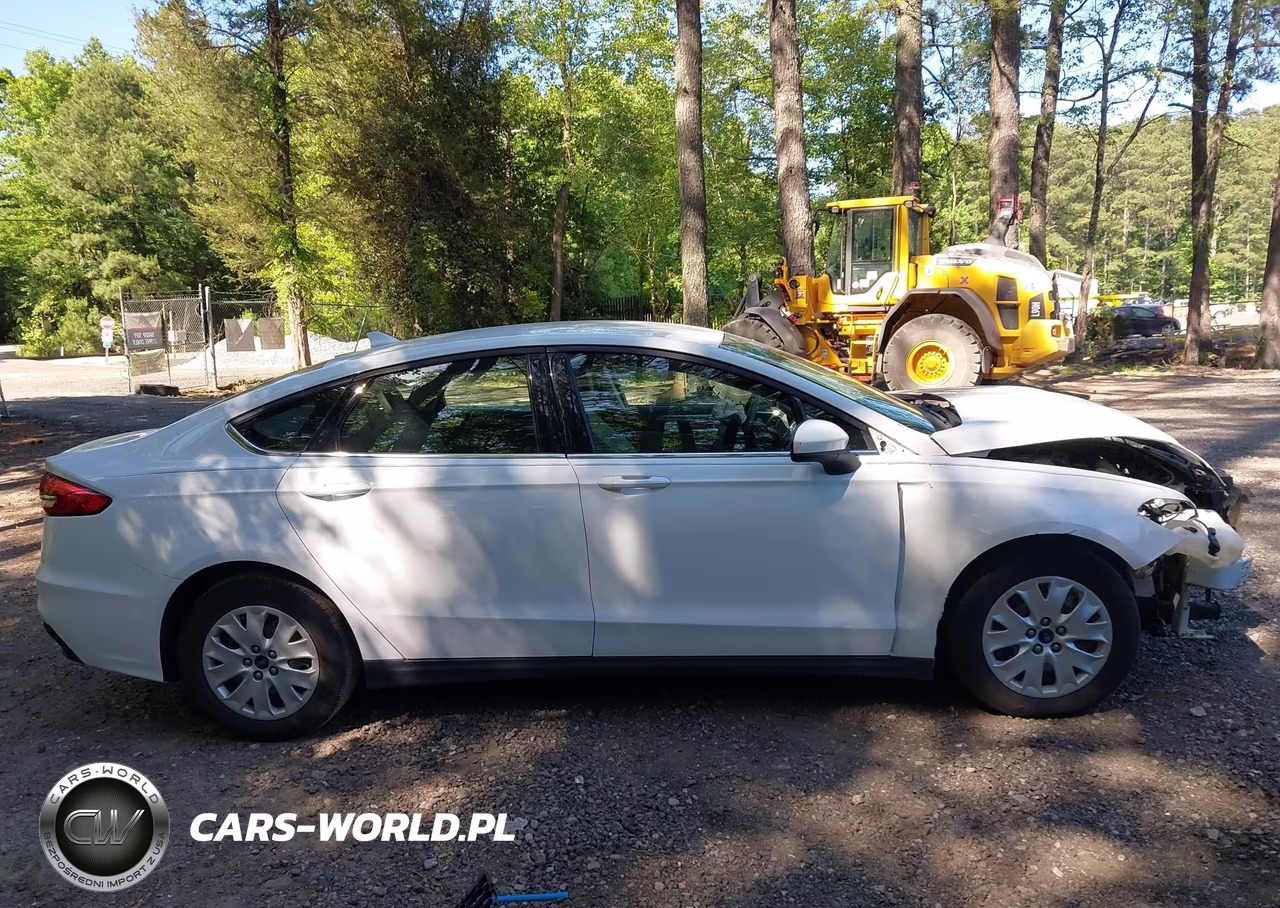 2020 Ford Fusion S VIN:3FA6P0G72LR246583 - 13