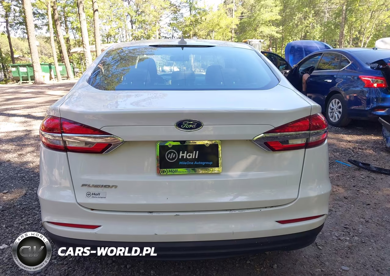 2020 Ford Fusion S VIN:3FA6P0G72LR246583 - 16