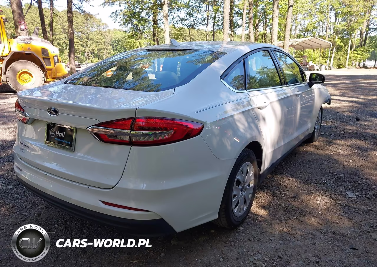 2020 Ford Fusion S VIN:3FA6P0G72LR246583 - 4