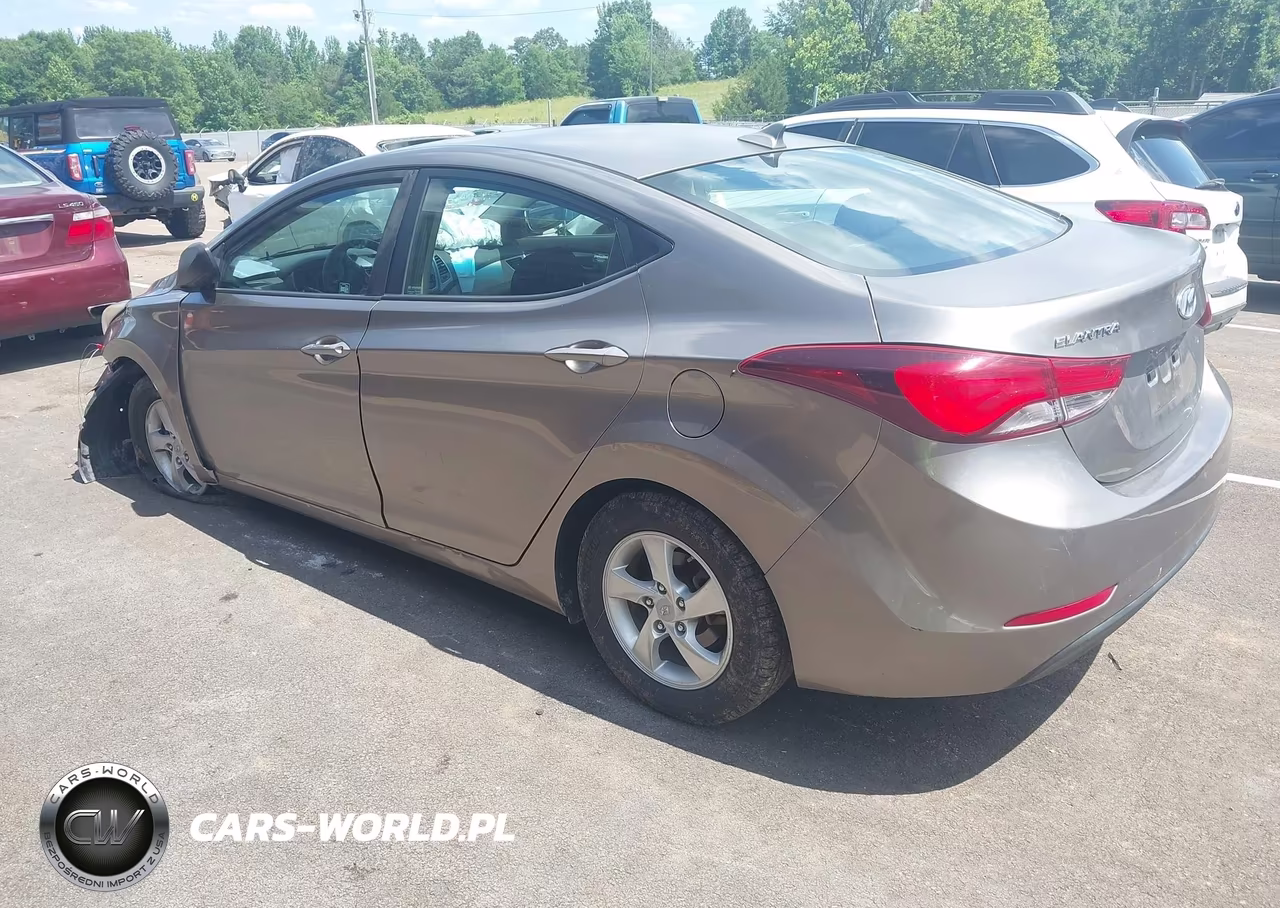 2014 Hyundai Elantra Se VIN:5NPDH4AE7EH538295 - 3