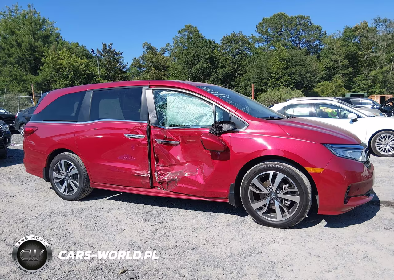 2023 Honda Odyssey Touring VIN:5FNRL6H83PB024834 - 13