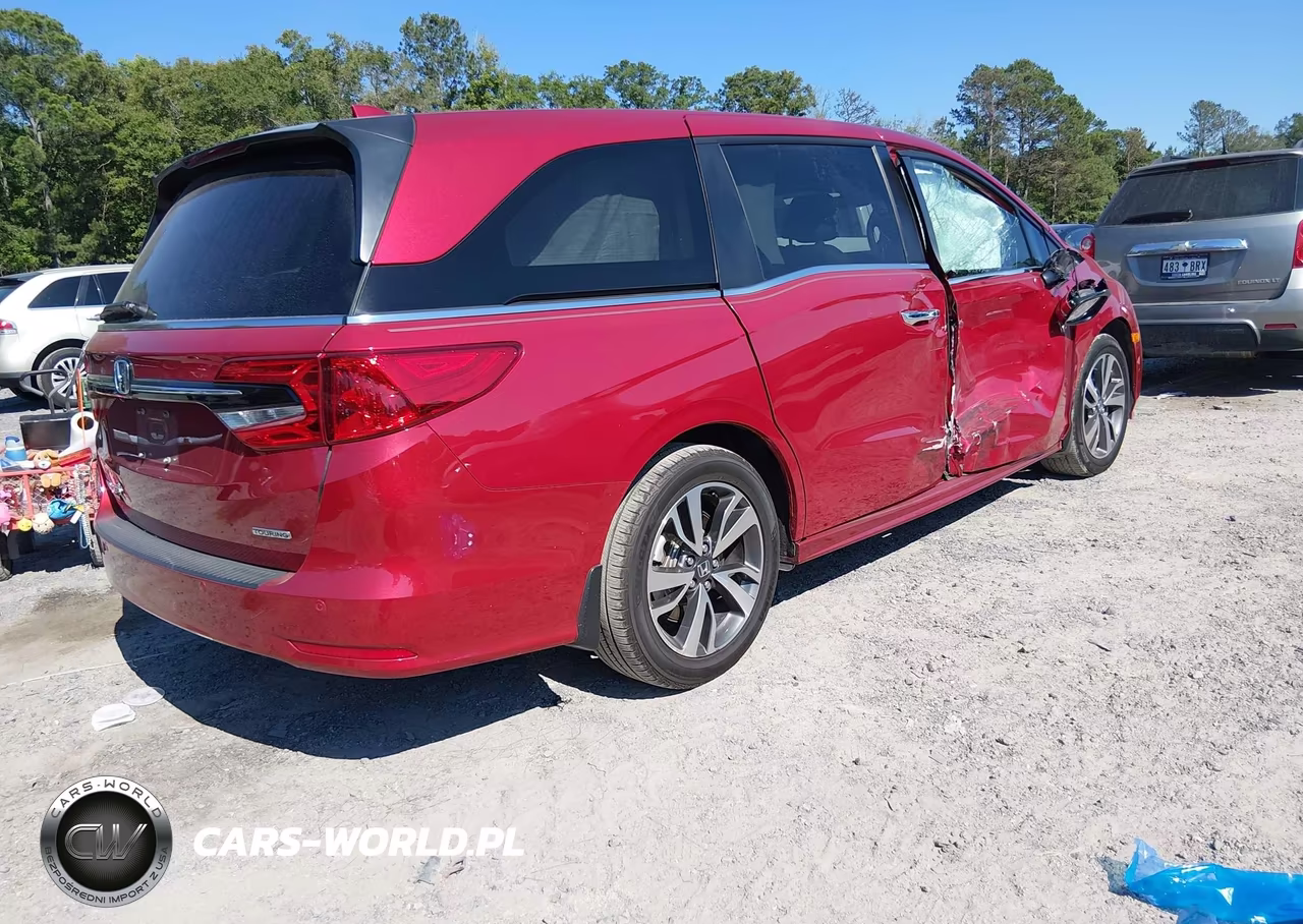 2023 Honda Odyssey Touring VIN:5FNRL6H83PB024834 - 4
