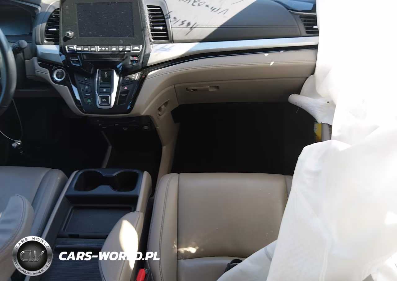 2023 Honda Odyssey Touring VIN:5FNRL6H83PB024834 - 5