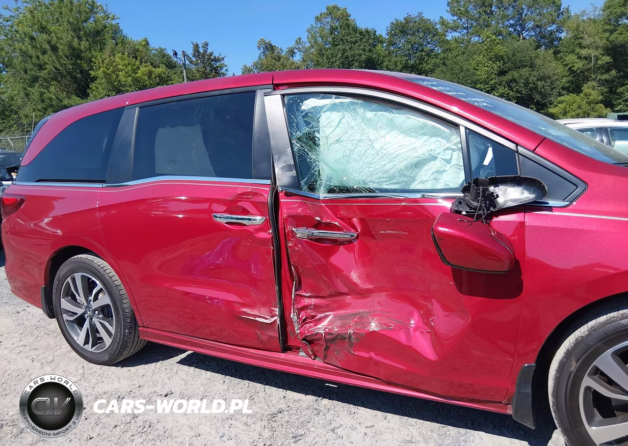 2023 Honda Odyssey Touring VIN:5FNRL6H83PB024834 - 6