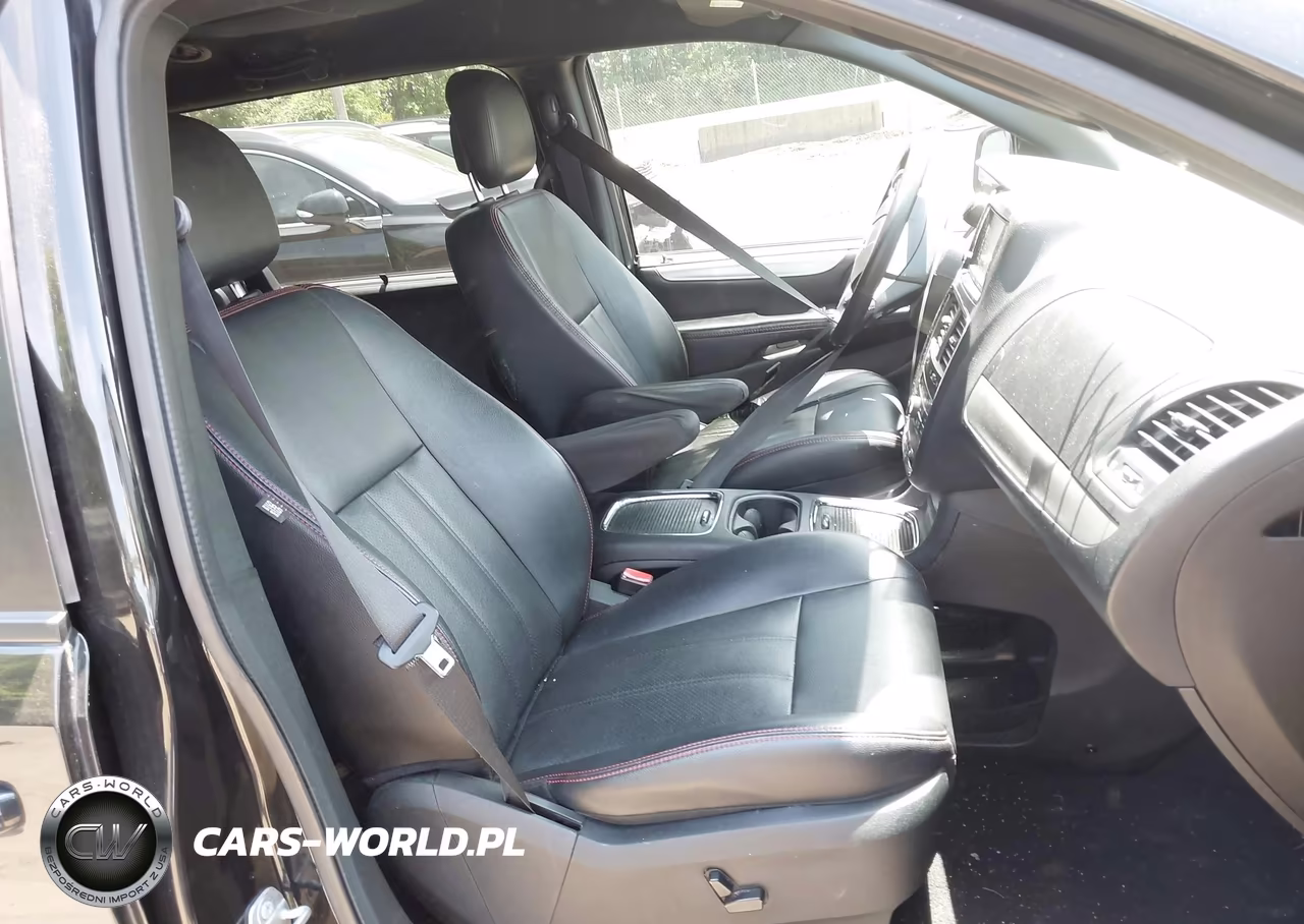 2018 Dodge Grand Caravan Gt VIN:2C4RDGEG1JR249151 - 5