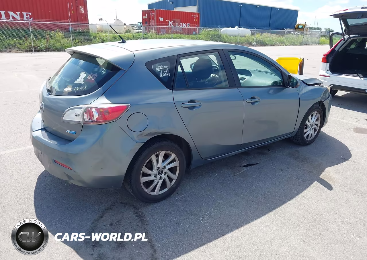 2013 Mazda Mazda3 I Touring VIN:JM1BL1LP4D1735966 - 4