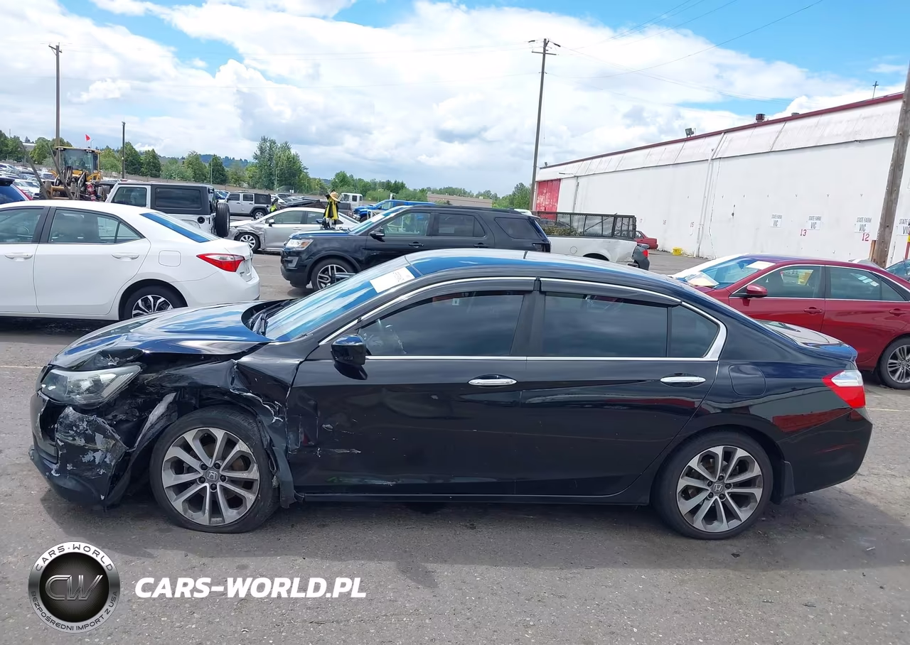 2015 Honda Accord Sport VIN:1HGCR2F59FA015070 - 14