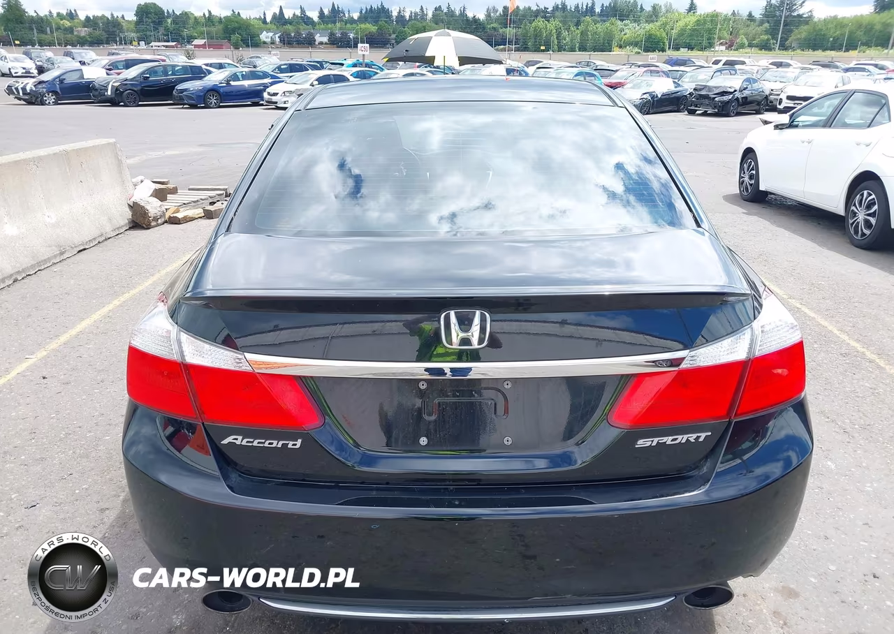 2015 Honda Accord Sport VIN:1HGCR2F59FA015070 - 16