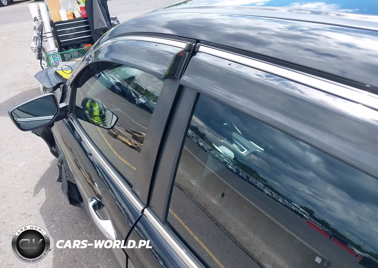 2015 Honda Accord Sport VIN:1HGCR2F59FA015070 - 17