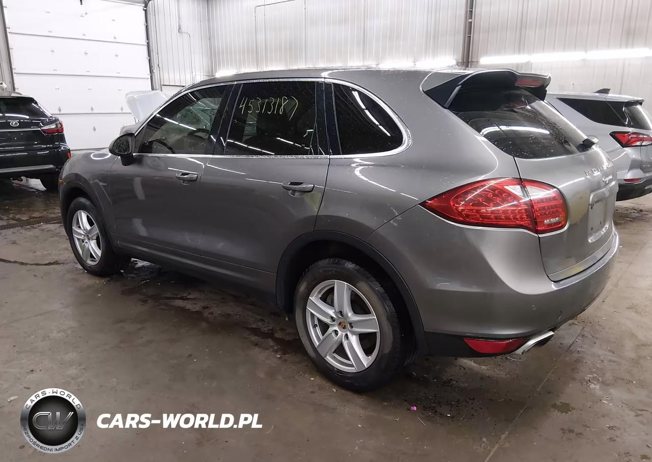 2013 Porsche Cayenne Diesel VIN:WP1AF2A25DLA42360 - 3