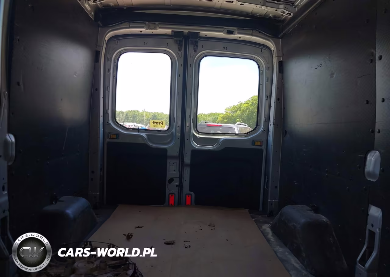2015 Ford Transit-150 VIN:1FTNE1CM7FKA16754 - 8