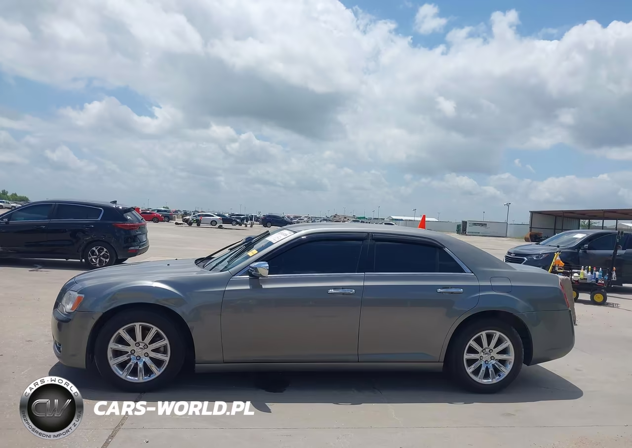 2012 Chrysler 300 Limited VIN:2C3CCACG3CH205870 - 15