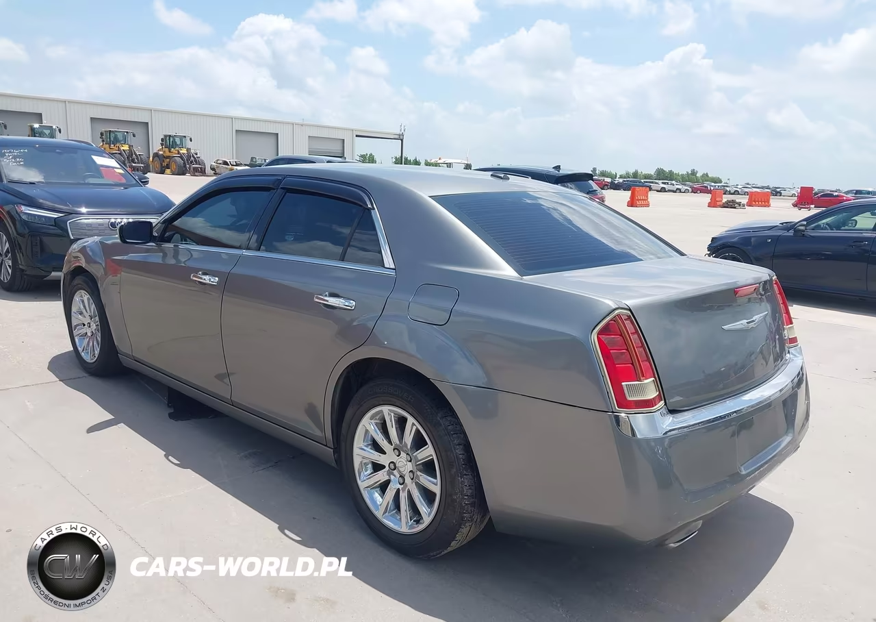 2012 Chrysler 300 Limited VIN:2C3CCACG3CH205870 - 3
