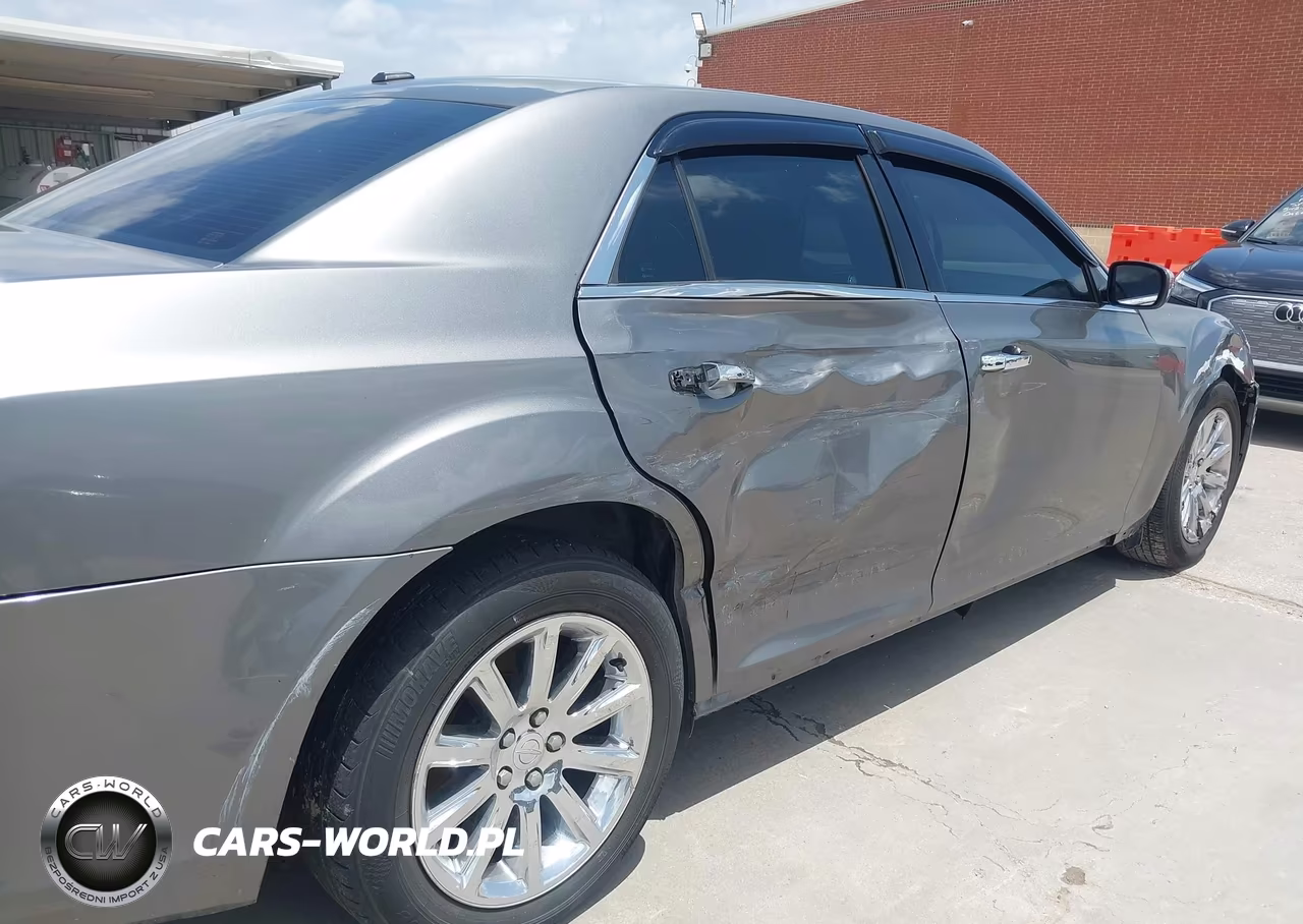 2012 Chrysler 300 Limited VIN:2C3CCACG3CH205870 - 6