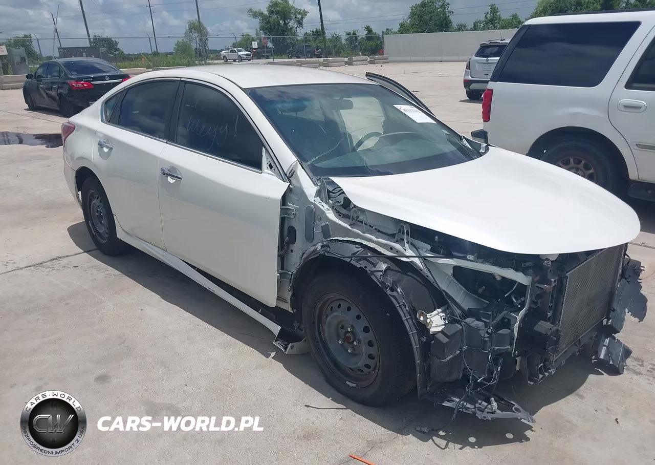 2013 Nissan Altima 2.5 S – zdjęcie 1 z 10