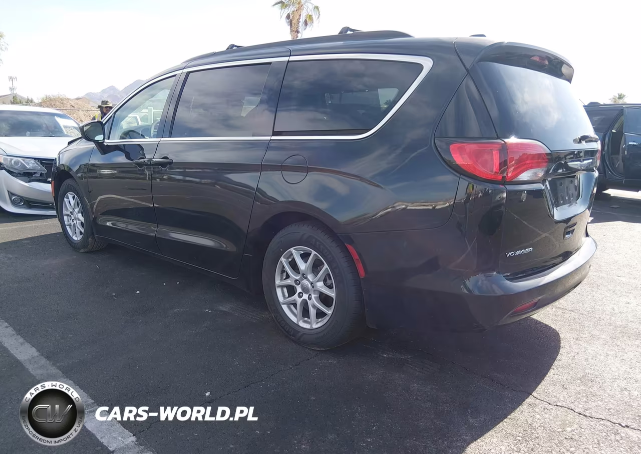 2020 Chrysler Voyager Lxi VIN:2C4RC1DG2LR197484 - 3